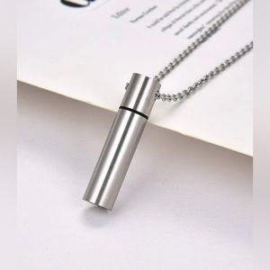 ⚱️🩵Urn /Cremation Necklace Stainless Steel Unisex Silver NWT